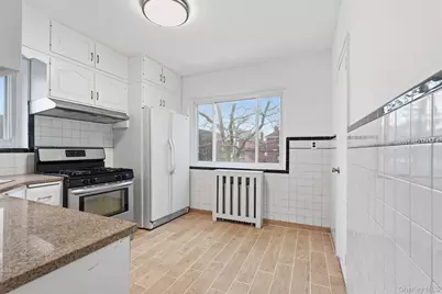 2322 Pearsall Avenue, Bronx, NY 10469 - Photo 15