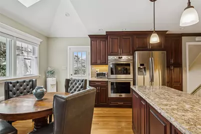 688 Hempstead Avenue, Rockville Centre, NY 11570 - Photo 9
