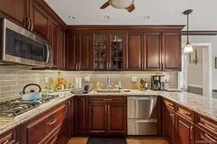 688 Hempstead Ave, Rockville Centre, NY 11570 - Photo 11