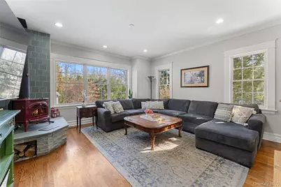 12 Swarthmore Road, Scarsdale, NY 10583 - Photo 3