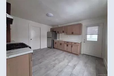 207 Mill Street, Poughkeepsie, NY 12601 - Photo 3