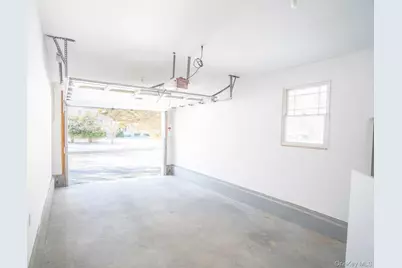 1545 E Gillette Drive, East Marion, NY 11939 - Photo 31