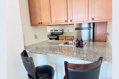 306 Sutton Drive, Mount Kisco, NY 10549 - Photo 13