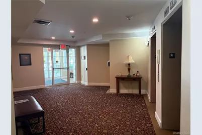 306 Sutton Drive, Mount Kisco, NY 10549 - Photo 25