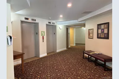 306 Sutton Drive, Mount Kisco, NY 10549 - Photo 7