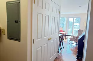 306 Sutton Dr, Mount Kisco, NY 10549 - Photo 9