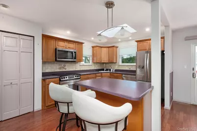 1741 Bushwick Avenue, Merrick, NY 11566 - Photo 9