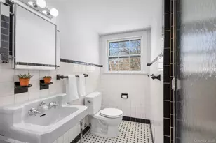 35 Byron Ln, Larchmont, NY 10538 - Photo 19