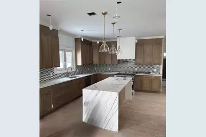 53 Blackbird Lane, Levittown, NY 11756 - Photo 3