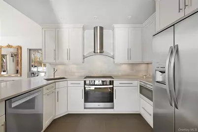 11 Sandown Court, Wainscott, NY 11975 - Photo 13