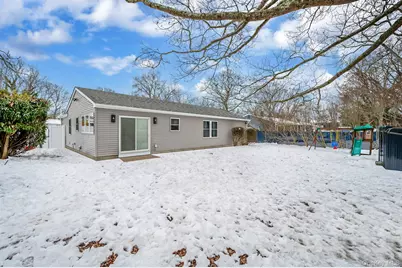 33 Loughlin Drive, Shirley, NY 11967 - Photo 31