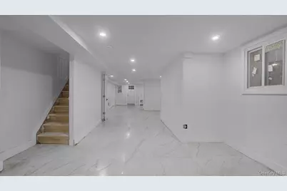 679 E 221st Street, Bronx, NY 10467 - Photo 17