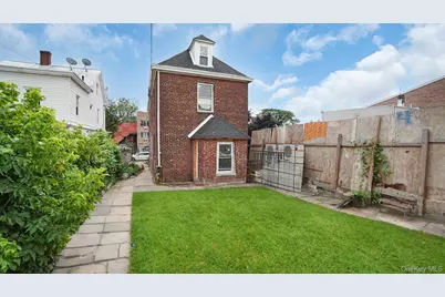 679 E 221st Street, Bronx, NY 10467 - Photo 21