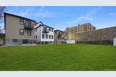 338 E 234th Street, Bronx, NY 10470 - Photo 27