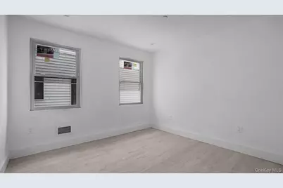 338 E 234th Street, Bronx, NY 10470 - Photo 13