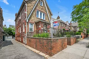 54-28 65th Pl, Maspeth, NY 11378 - Photo 29