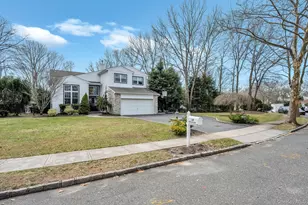 40 Arbor Field Way, Lake Grove, NY 11755 - Photo 3