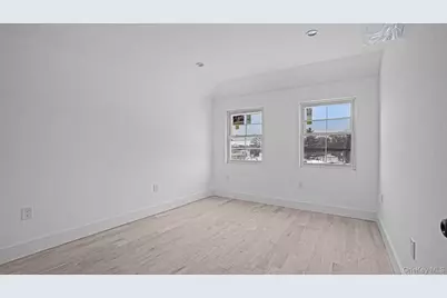 340 E 234th Street, Bronx, NY 10470 - Photo 19