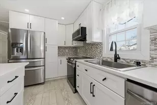 66 Elm St, Valley Stream, NY 11580 - Photo 15