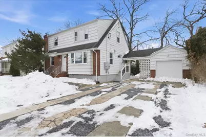 66 Elm Street, Valley Stream, NY 11580 - Photo 23