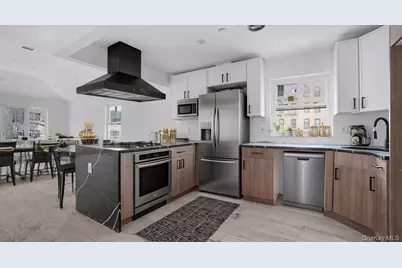 342 E 234th Street, Bronx, NY 10470 - Photo 3