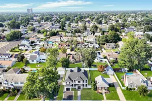 2497 Tonquin St, East Meadow, NY 11554 - Photo 25