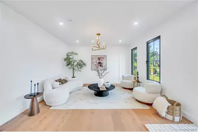 2497 Tonquin Street, East Meadow, NY 11554 - Photo 5