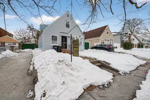 99-11 205th Pl, Hollis, NY 11423 - Photo 15