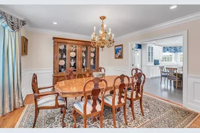 265 Northwoods Road, Manhasset, NY 11030 - Photo 9