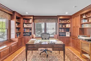 265 Northwoods Rd, Manhasset, NY 11030 - Photo 17