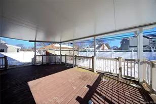 984 Shelburne Dr, Franklin Square, NY 11010 - Photo 23