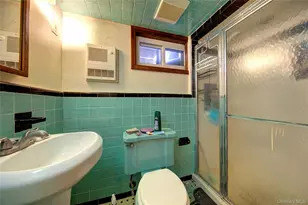 984 Shelburne Dr, Franklin Square, NY 11010 - Photo 21