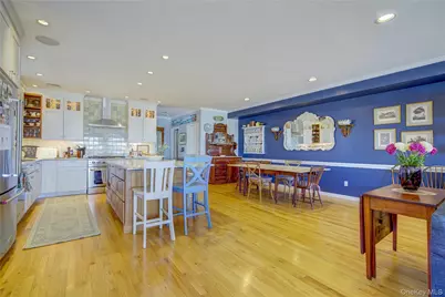 1051 Oceanfront Street #2, Long Beach, NY 11561 - Photo 29