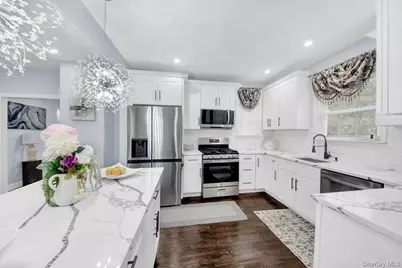 75 W Kingsbridge Road, Mount Vernon, NY 10550 - Photo 7