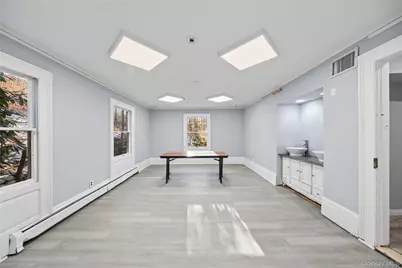 996 Haverstraw Road, Suffern, NY 10901 - Photo 11