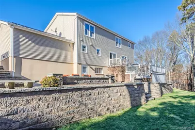 123 9th Avenue, Holtsville, NY 11742 - Photo 11