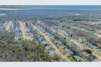 123 9th Avenue, Holtsville, NY 11742 - Photo 3