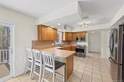 123 9th Avenue, Holtsville, NY 11742 - Photo 23