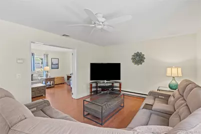 123 9th Avenue, Holtsville, NY 11742 - Photo 27