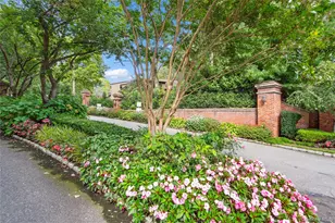 16 Pony Cir, Roslyn Heights, NY 11577 - Photo 23