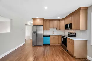 2066 Lakeview Rd, Bellmore, NY 11710 - Photo 15