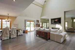 1366 Scuttle Hole Rd, Water Mill, NY 11976 - Photo 11