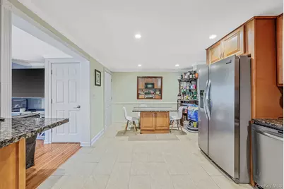 50 E Pine Street, Long Beach, NY 11561 - Photo 19