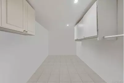 50 E Pine Street, Long Beach, NY 11561 - Photo 31