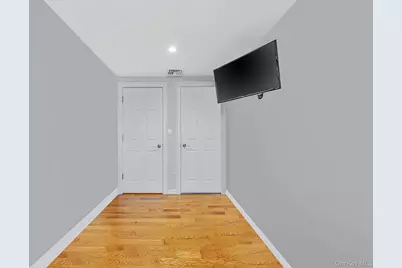 50 E Pine Street, Long Beach, NY 11561 - Photo 29