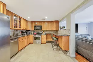 50 E Pine St, Long Beach, NY 11561 - Photo 17