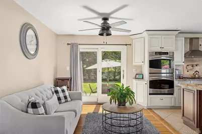 41 Evelyn Drive, Bethpage, NY 11714 - Photo 5