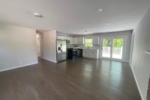 604 High St, Port Jefferson, NY 11777 - Photo 5