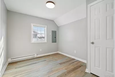 53 Hickory Street, Central Islip, NY 11722 - Photo 15