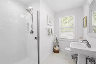 11 Huckleberry Ln E, Hampton Bays, NY 11946 - Photo 9